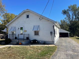 1638 Vermont St, Hannibal, MO 63401