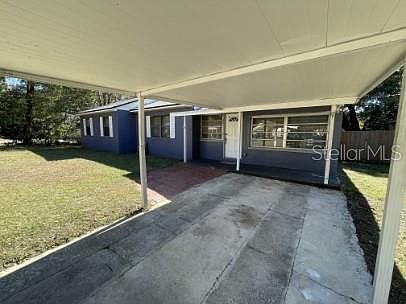 2nd image of 706 Mission Dr