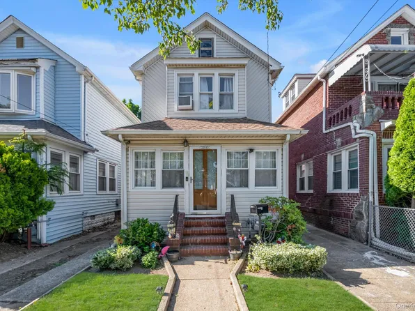 225-13 95th Avenue, Floral Park, NY 11001