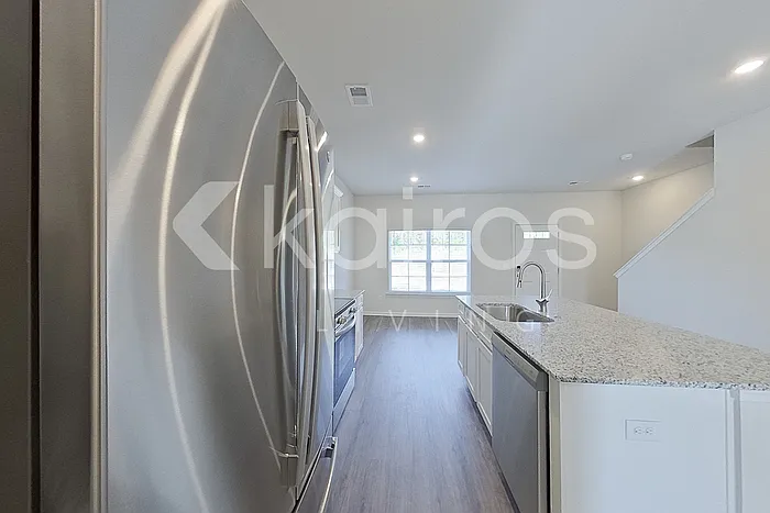 2461 Banyan Cir — Photo 7