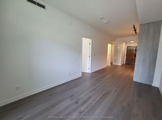 771 Yonge St #302-C02, Toronto, ON M4W 2G4
