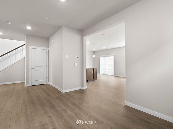 4th image of 5813 Waverly Road SW #13