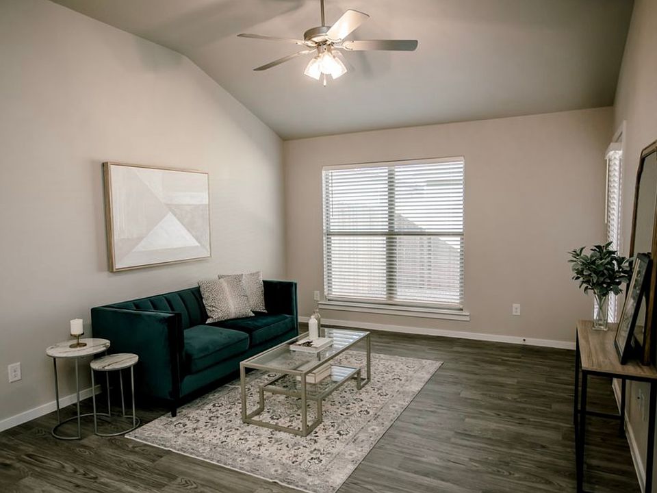 2nd image of 71 Maverick Dr #1