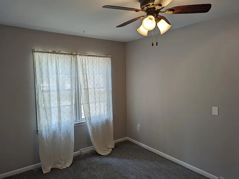 2611 Browning Ave — Photo 7