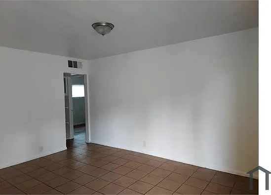 2117 Sunrise Ave #3 — Photo 6