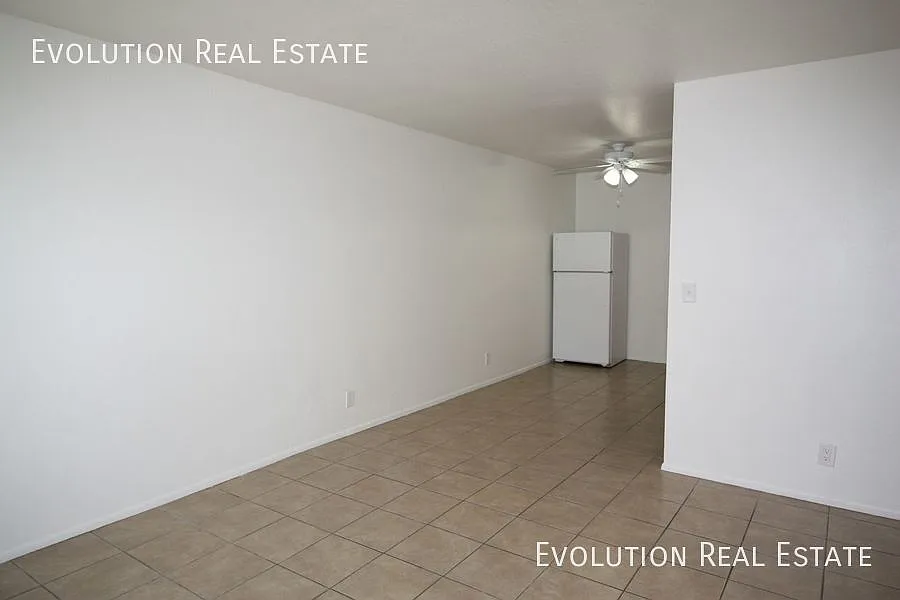 Building Photo - 2413 N Amarillo St #17