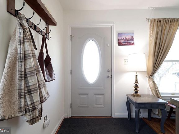 5th image of 320 Ghaner Dr