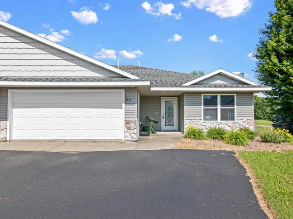937 Anika Ct, Ellsworth, WI 54011