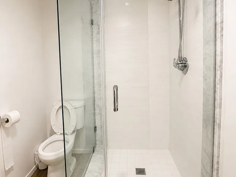 211 S Wilson Ave #208 — Photo 7