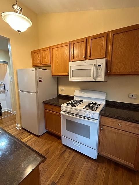 1st image of 1626 W Estes Ave Frnt 3A