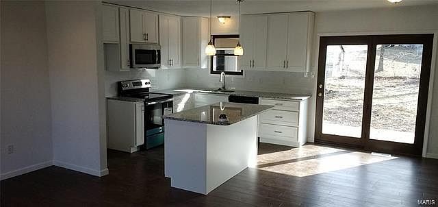 2nd image of 5870 Azalea Dr