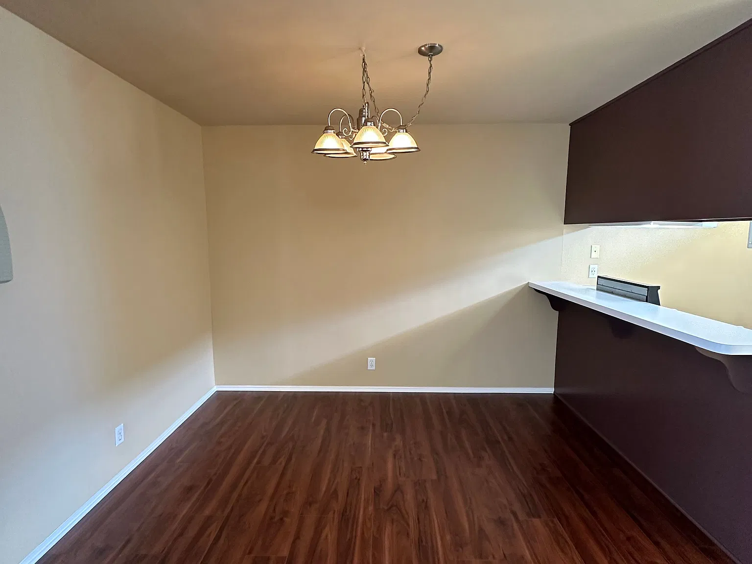 2 bed, 1000 sqft, $2,450 — Photo 4