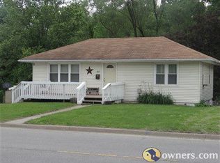 1430 Cedar St, Muscatine, IA 52761