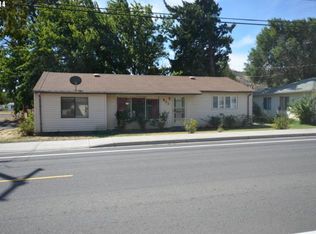 832 Chenowith St, The Dalles, OR 97058
