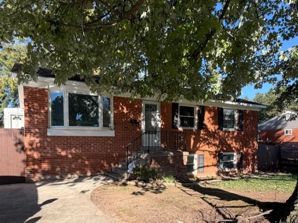 1904 Stafford St, Woodbridge, VA 22191