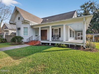 218 N Pinaud St, Saint Martinville, LA, 70582