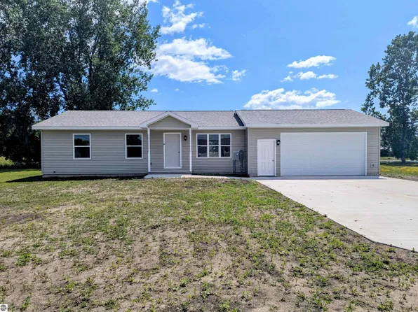 262 Stern Dr, Au Gres, MI 48703