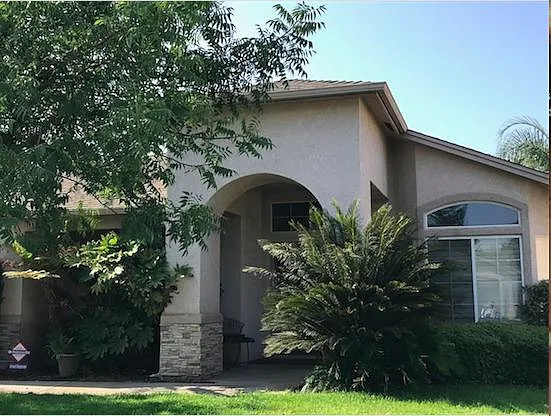4765 W Paul Ave photo 1