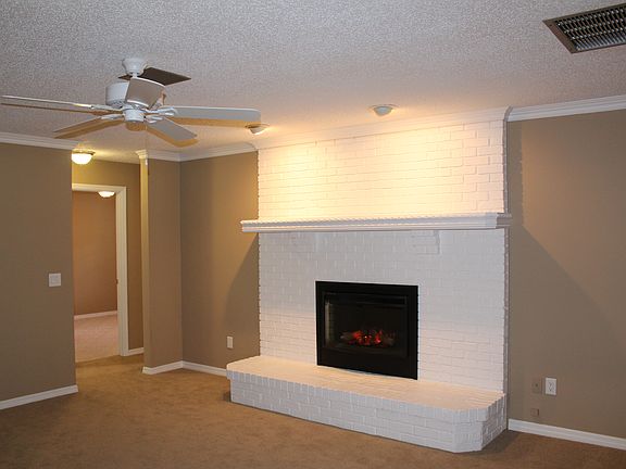 4th image of 780 Briarwood Ct