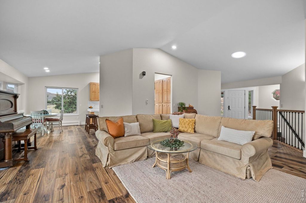 8609 Ranch Rd
