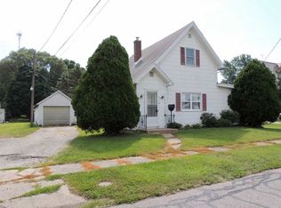 412 S Division St, Flora, IN 46929