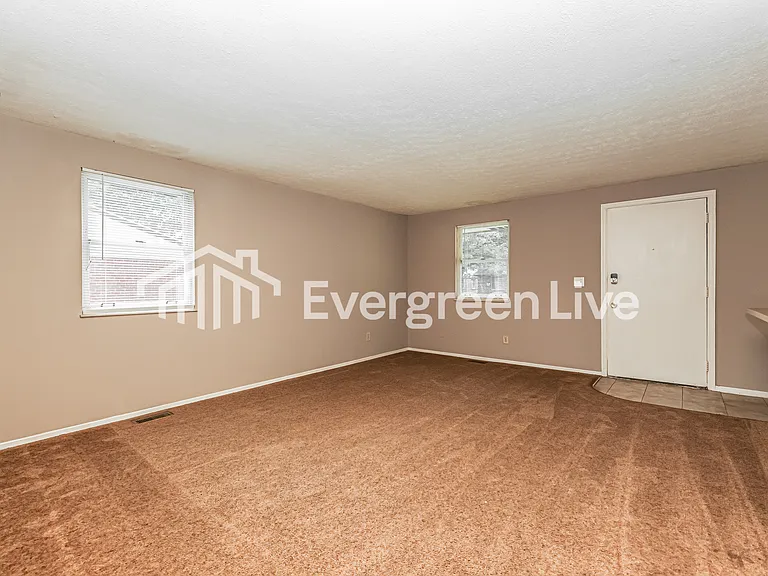 8224 Mount Charles Dr — Photo 6