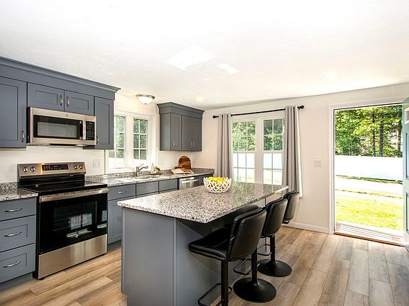 4th image of 28 Tupper Hill Rd #28