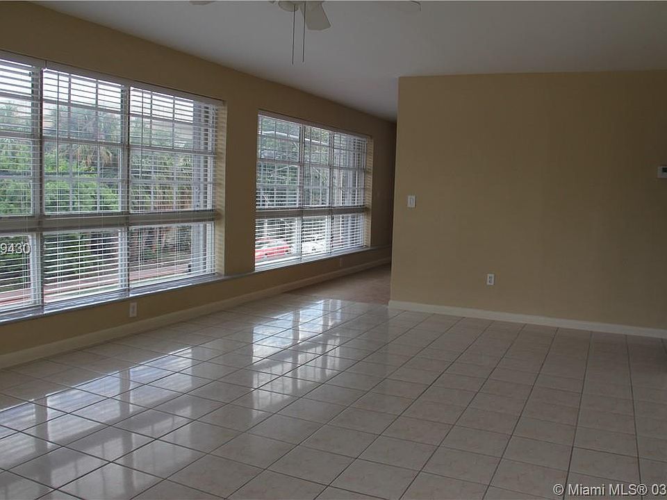 1st image of 8000 Tatum Waterway Dr APT 4
