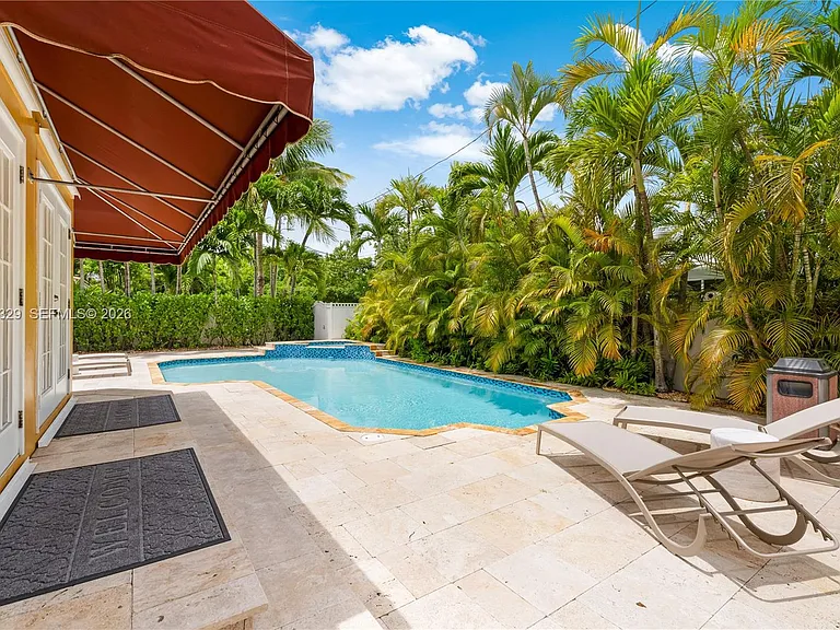 1380 Miami Springs Ave — Photo 25