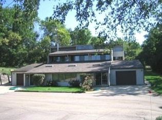 3 Timberlane Dr, Sioux City, IA 51109