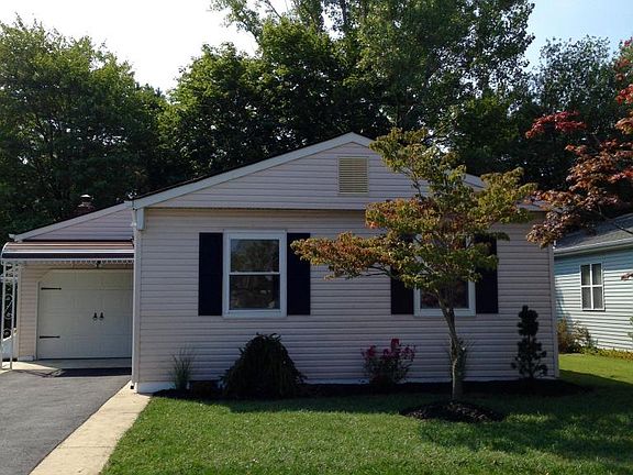2nd image of 173 Freeport Blvd