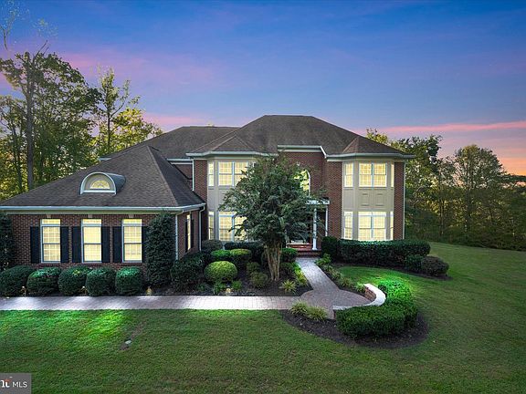 3rd image of 10101 Alydar Ct