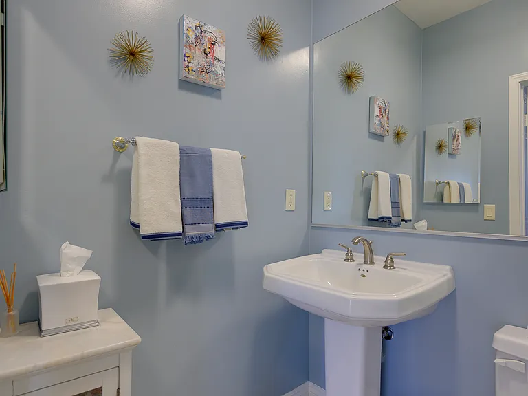 14535 Margate St #1 — Photo 33