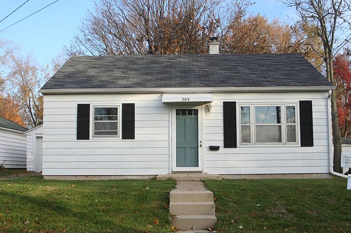204 E Stewart