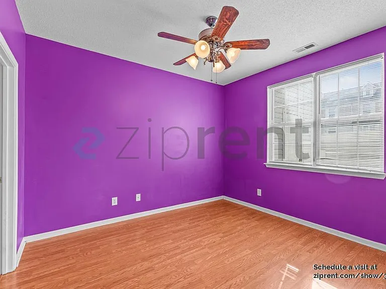 8104 Kings Creek Dr — Photo 8