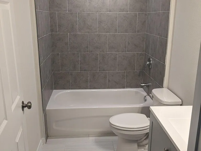 2nd Bathroom