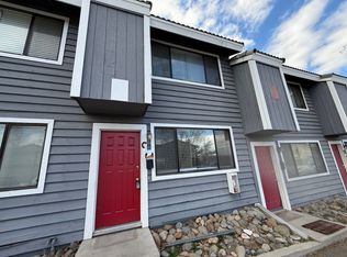 927 Manhattan St, Reno, NV 89512