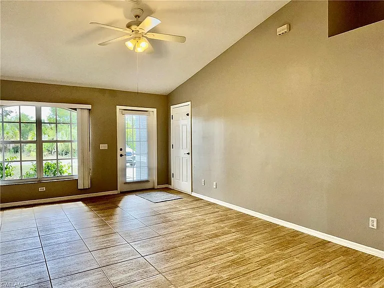 6016 Lindbrook Ave — Photo 6