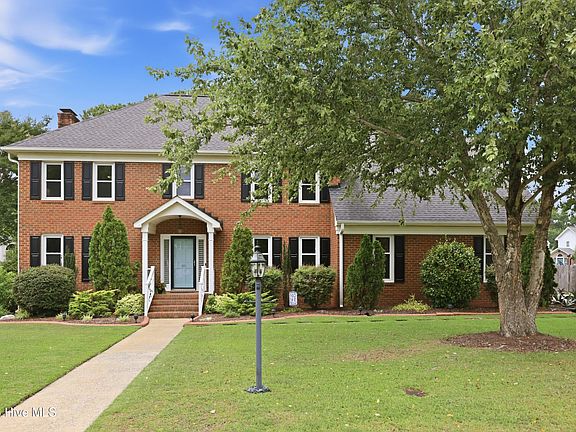 3rd image of 105 Christina Drive