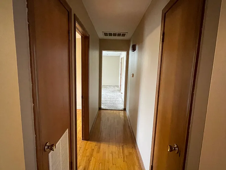 1333 S Ventura Ave — Photo 33