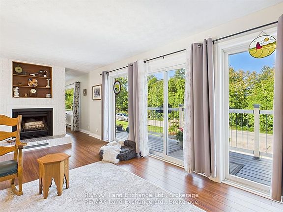 5th image of 24 Boiler Beach Rd