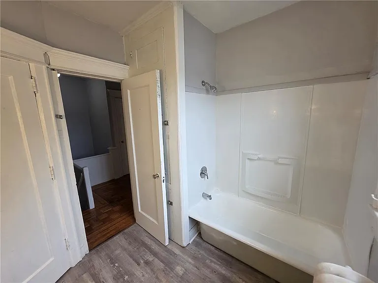 1451 W Turner St #1 — Photo 7