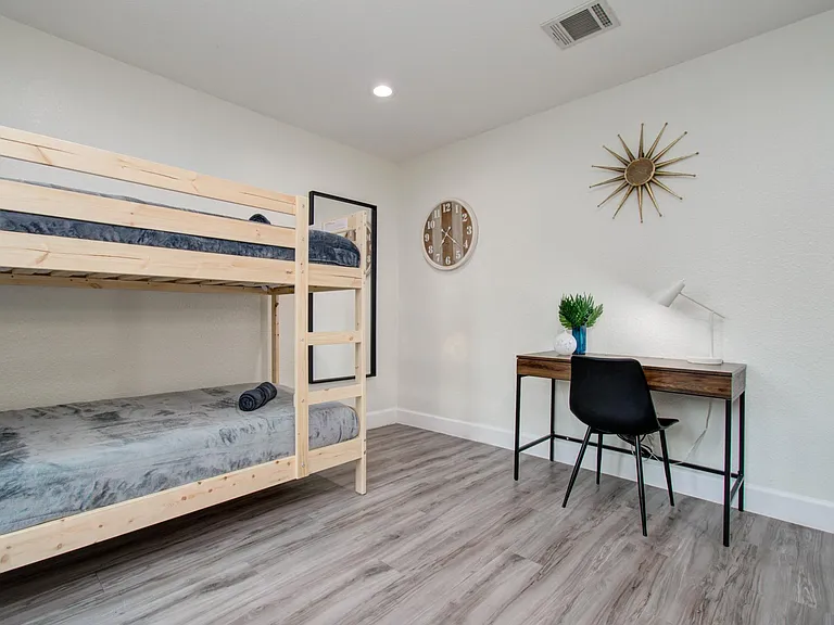 17155 Barcelona Dr — Photo 25