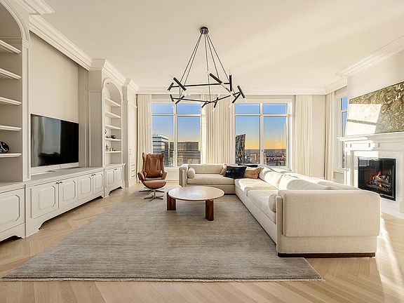 2nd image of 30 Park Pl #67A