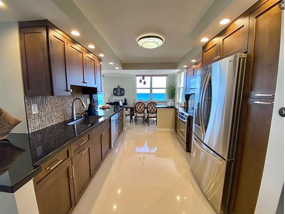 2nd image of 1501 S Ocean Drive #1503