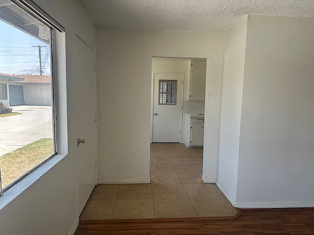 4405 1/2 Elizabeth St — Photo 10
