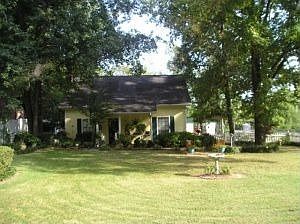 2nd image of 1588 Shands Dr