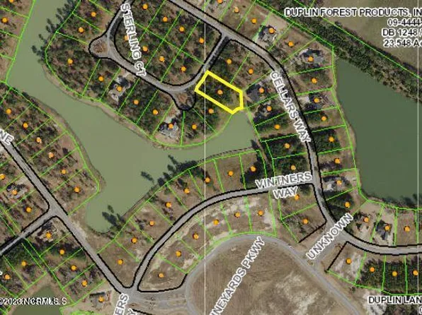 178 Sterling Court, Wallace, NC 28466