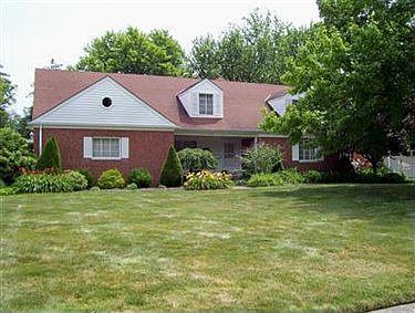 1st image of 1317 E Melrose Dr