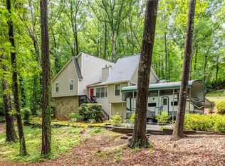 10530 Shallowford Rd, Roswell, GA 30075